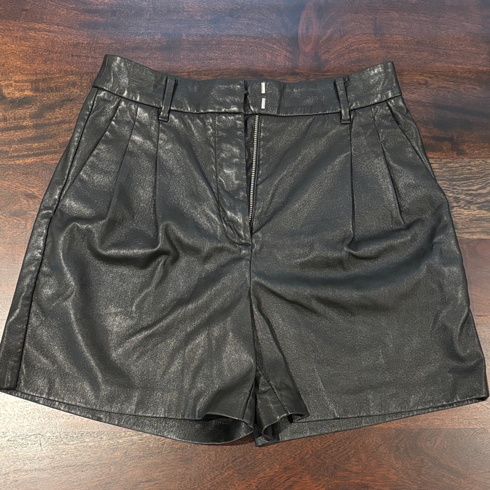Wilfred vegan leather shorts